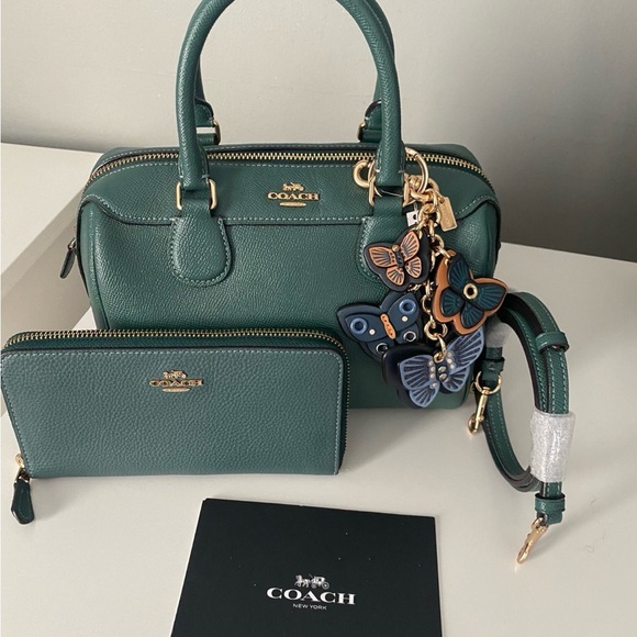 Coach Green Satchel and Wallet Set - Picture 6 of 8